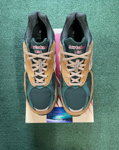 New Balance 990v3 Teddy Santis green & tan size 12men/13.5women