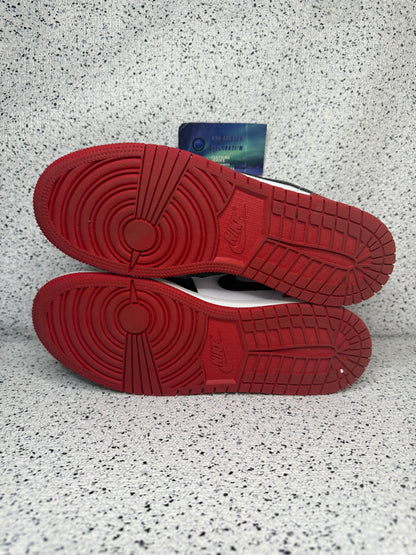Jordan 1 Low Bred Toe 7 Youth/8.5 Women “Preowned”