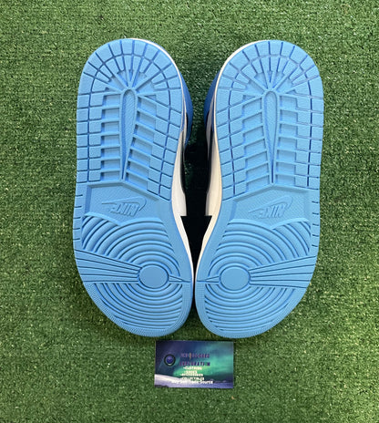 Air Jordan 1 high UNC toe