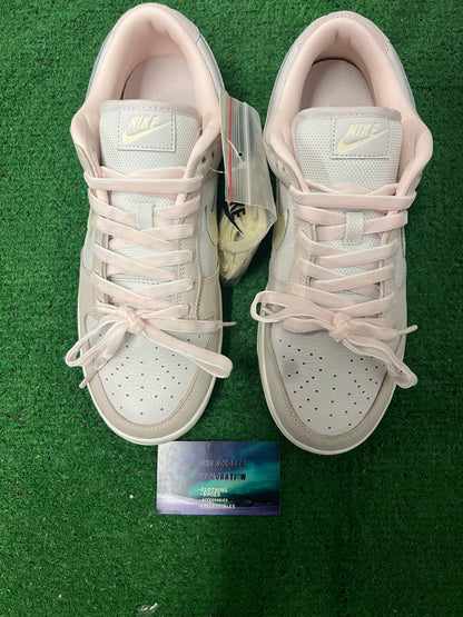 Nike dunk low light soft pink