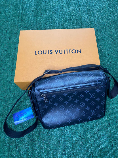 Louis Vuitton district Pm monogram eclipse M46255 shoulder bag