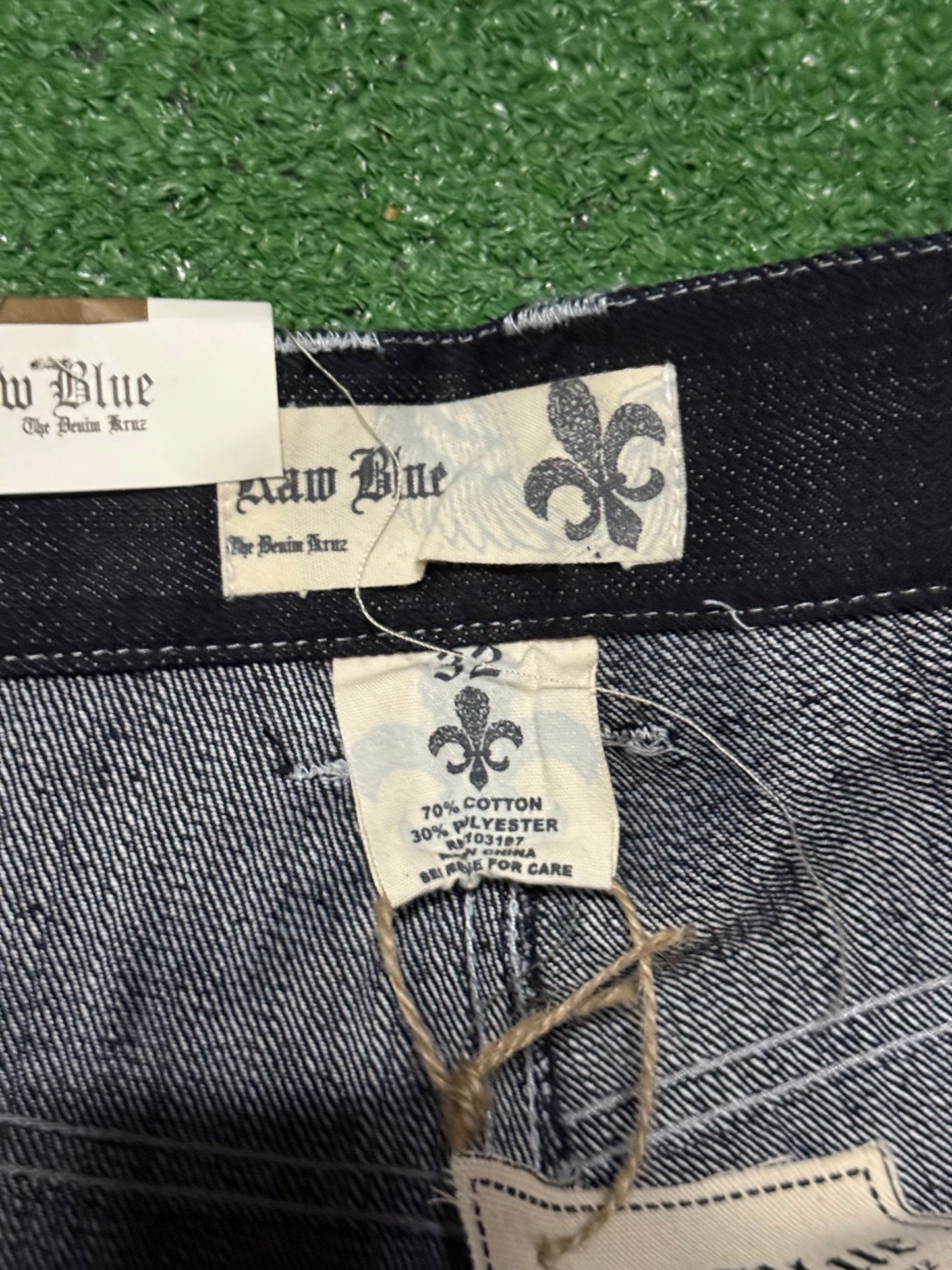 Vintage Raw Blue Jorts