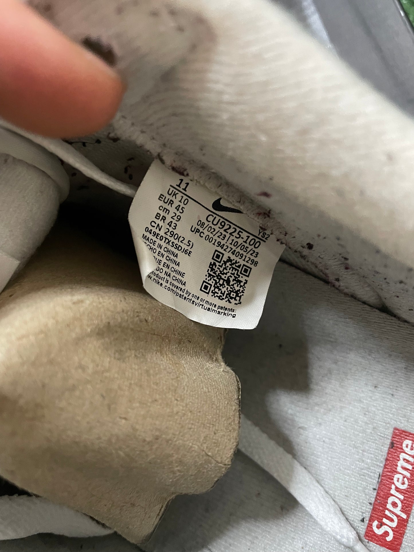 Nike Air Force 1 Low SP supreme white size 11men/12.5women