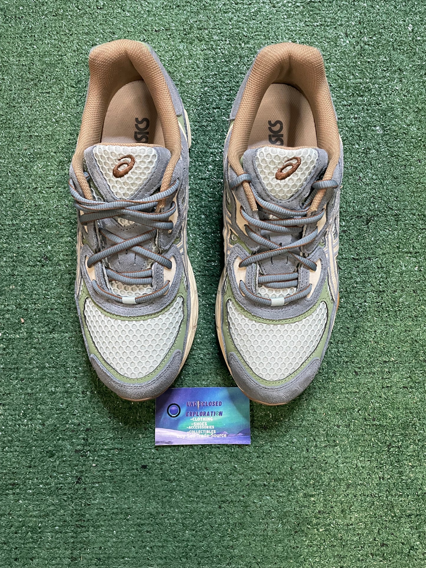 ASICS gel nyc cold moss fjord size 10.5men/12women