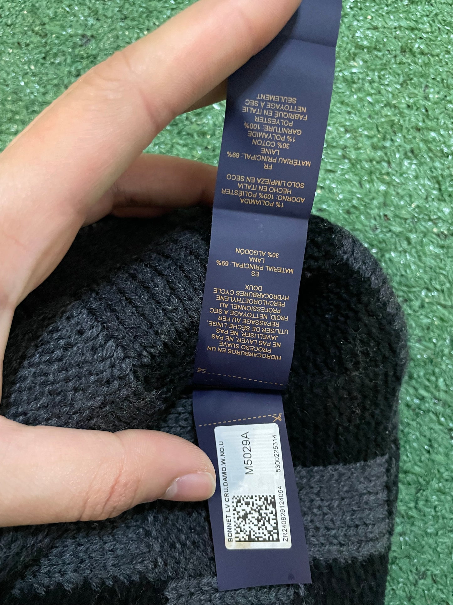 Louis Vuitton  crush damoflage beanie