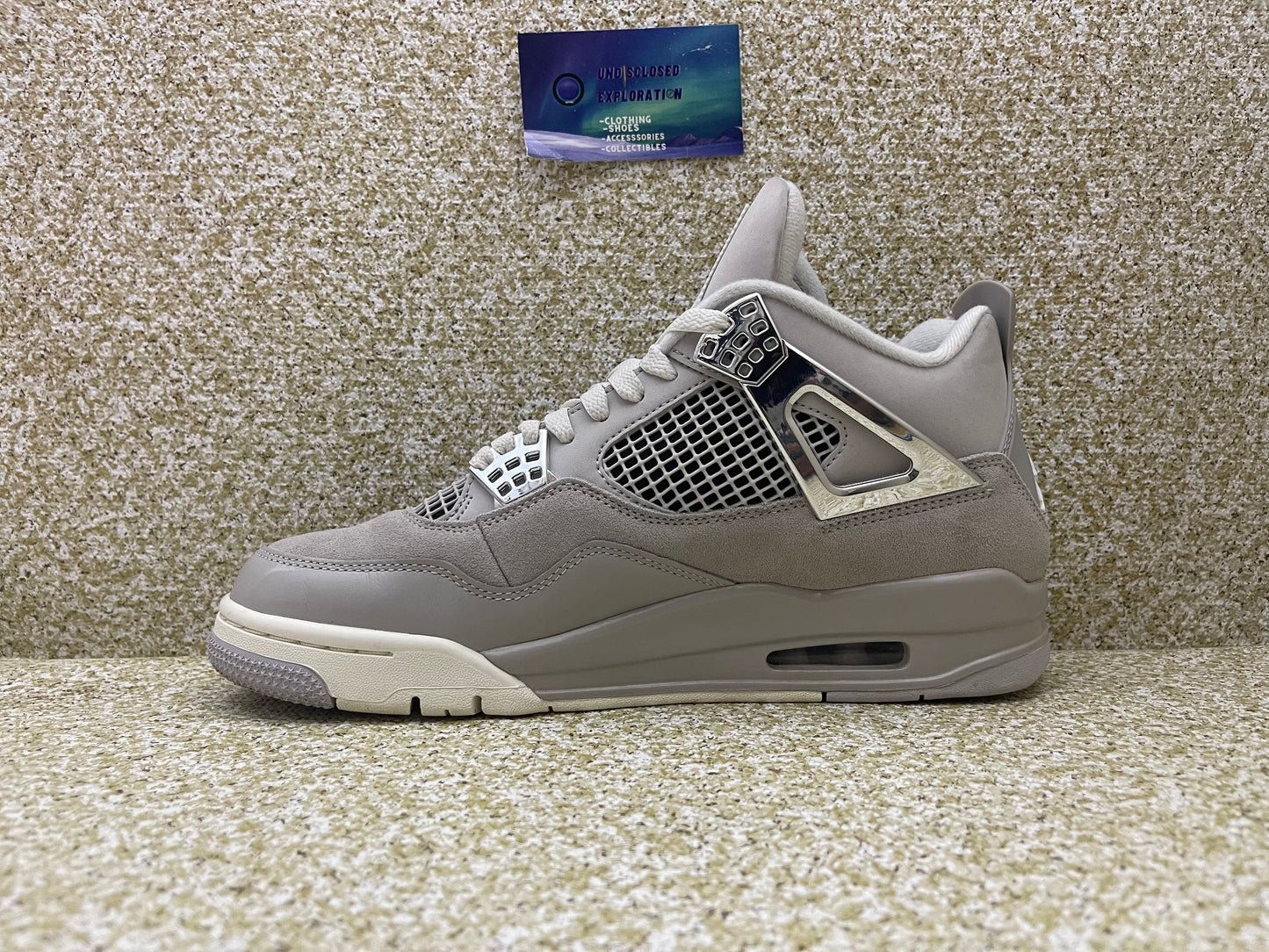 Jordan 4 Frozen Moments 9 Men/10.5 Women “Preowned”