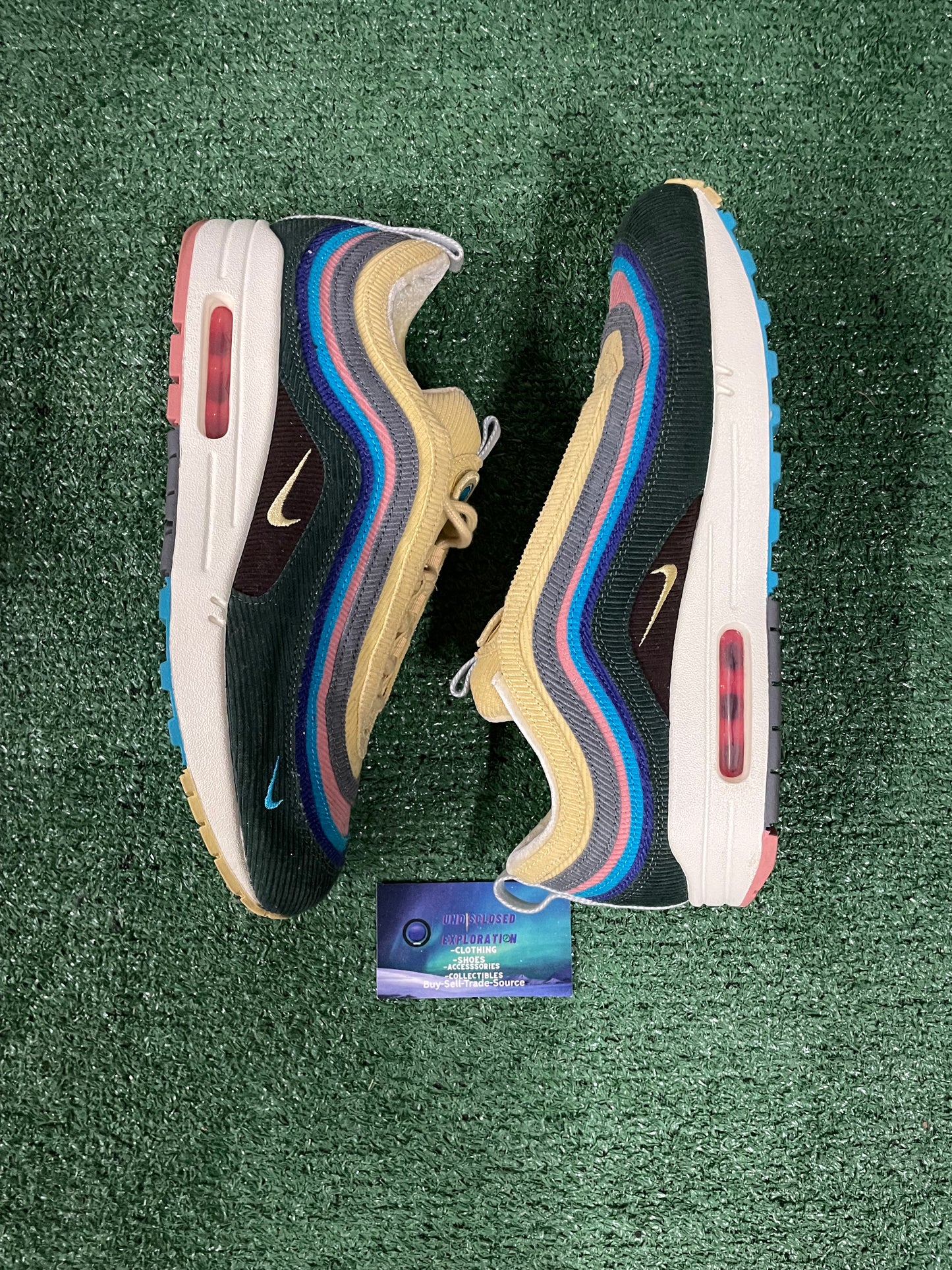 Nike air max 1/97 Sean Weatherspoon size 10men/11.5women