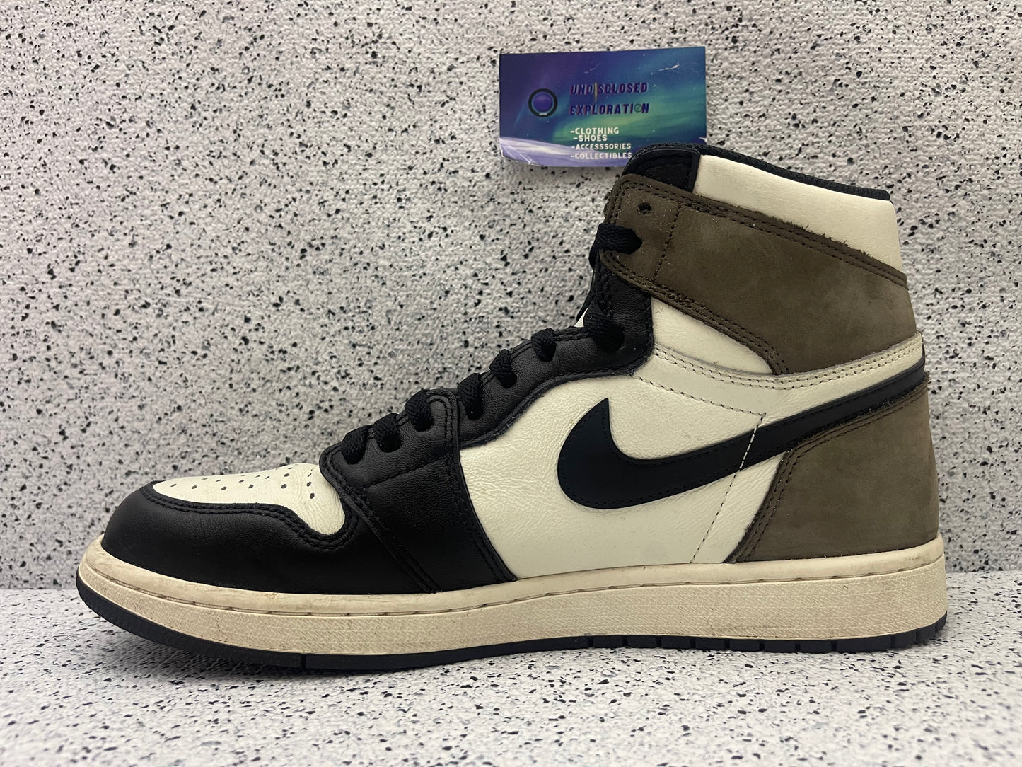 Jordan 1 Mocha 10.5 Men/12 Women “Preowned”