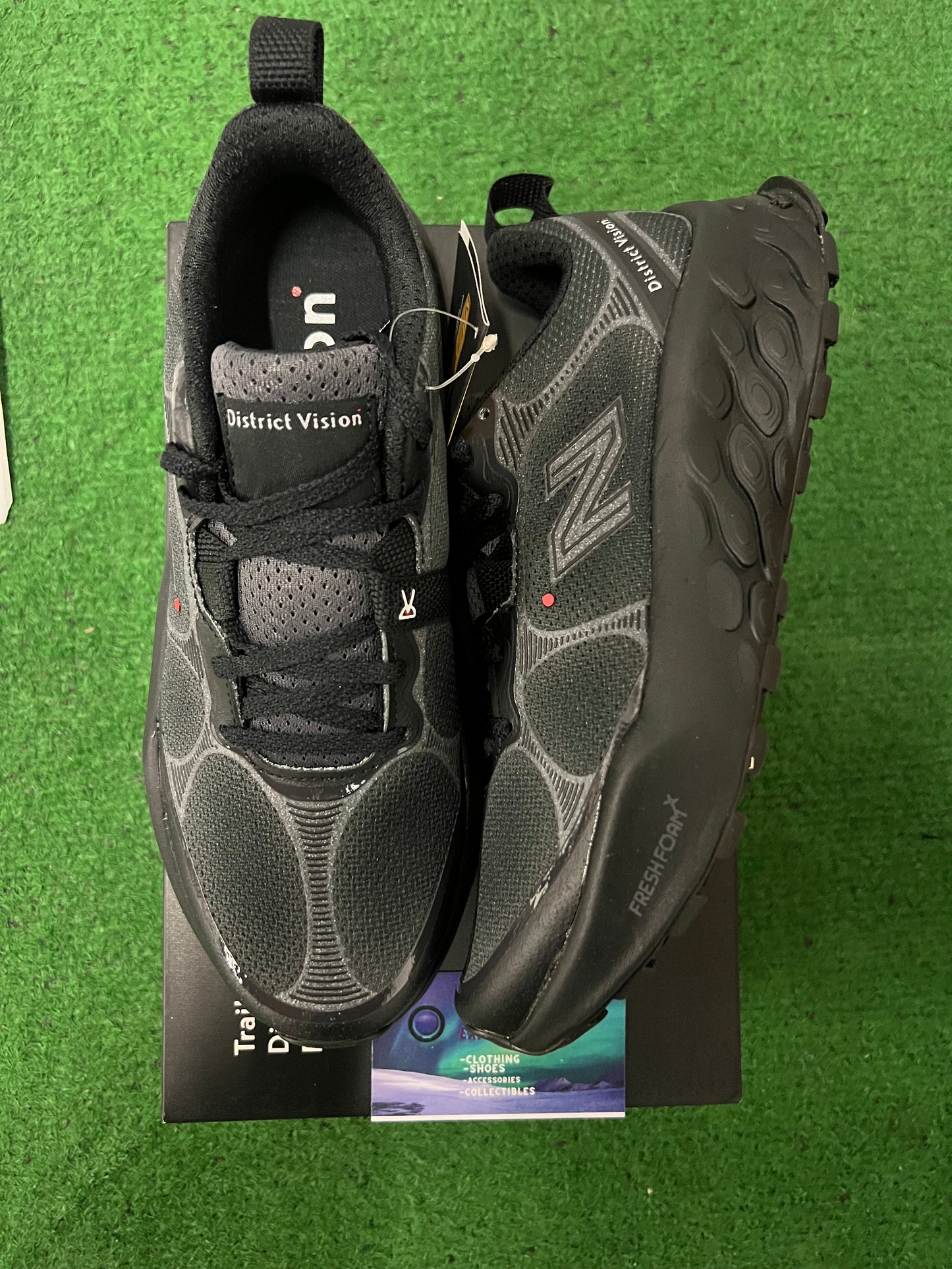 District vision X New Balance fresh foam hiero v8 trail