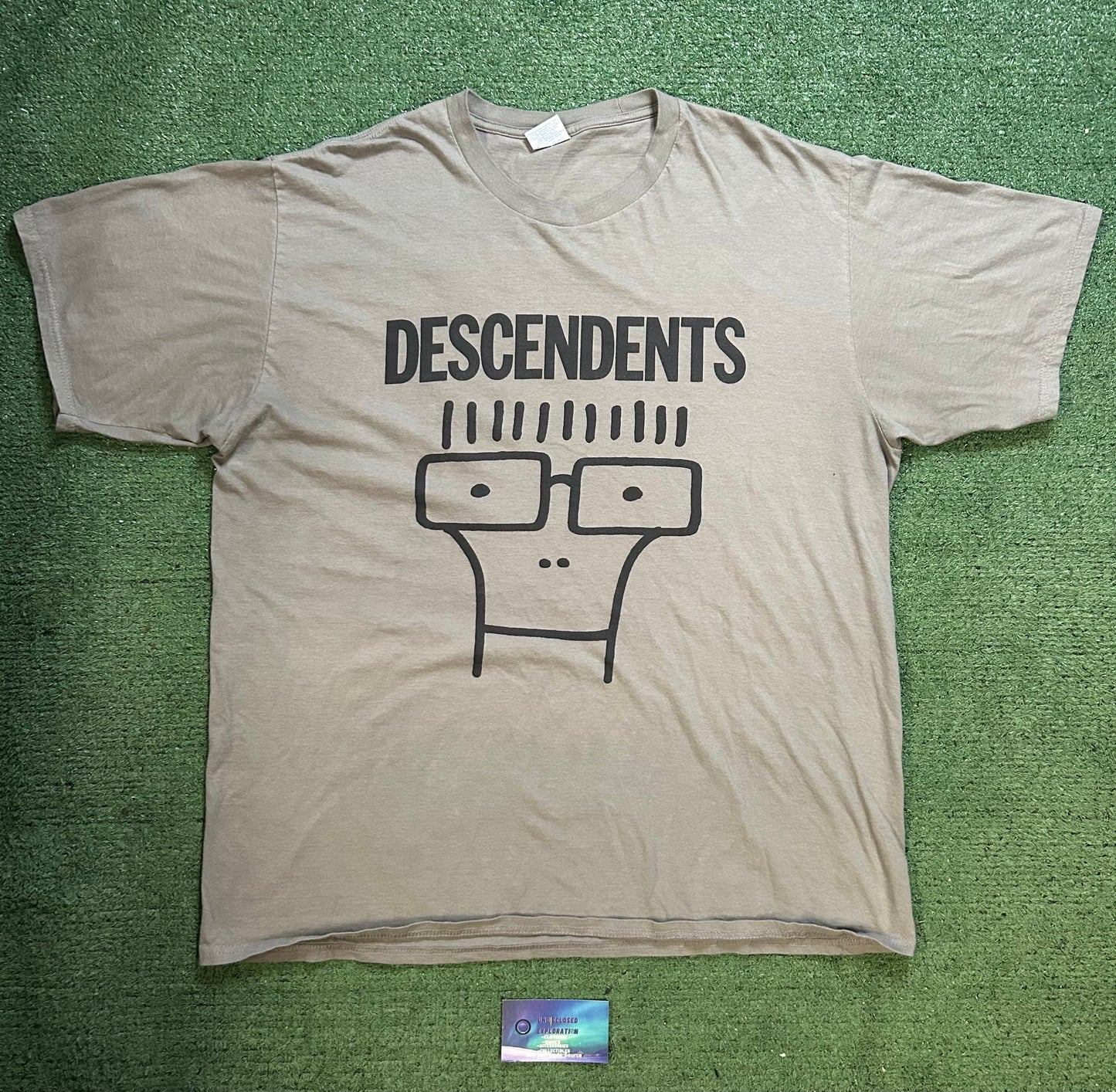Descendents grey band tee