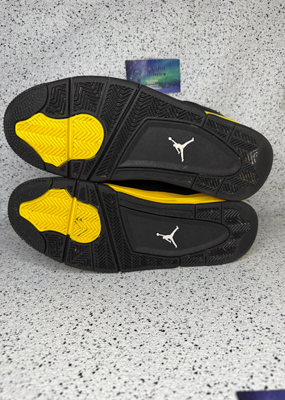 Jordan 4 Thunder 10.5 Men/12 Women “Preowned”