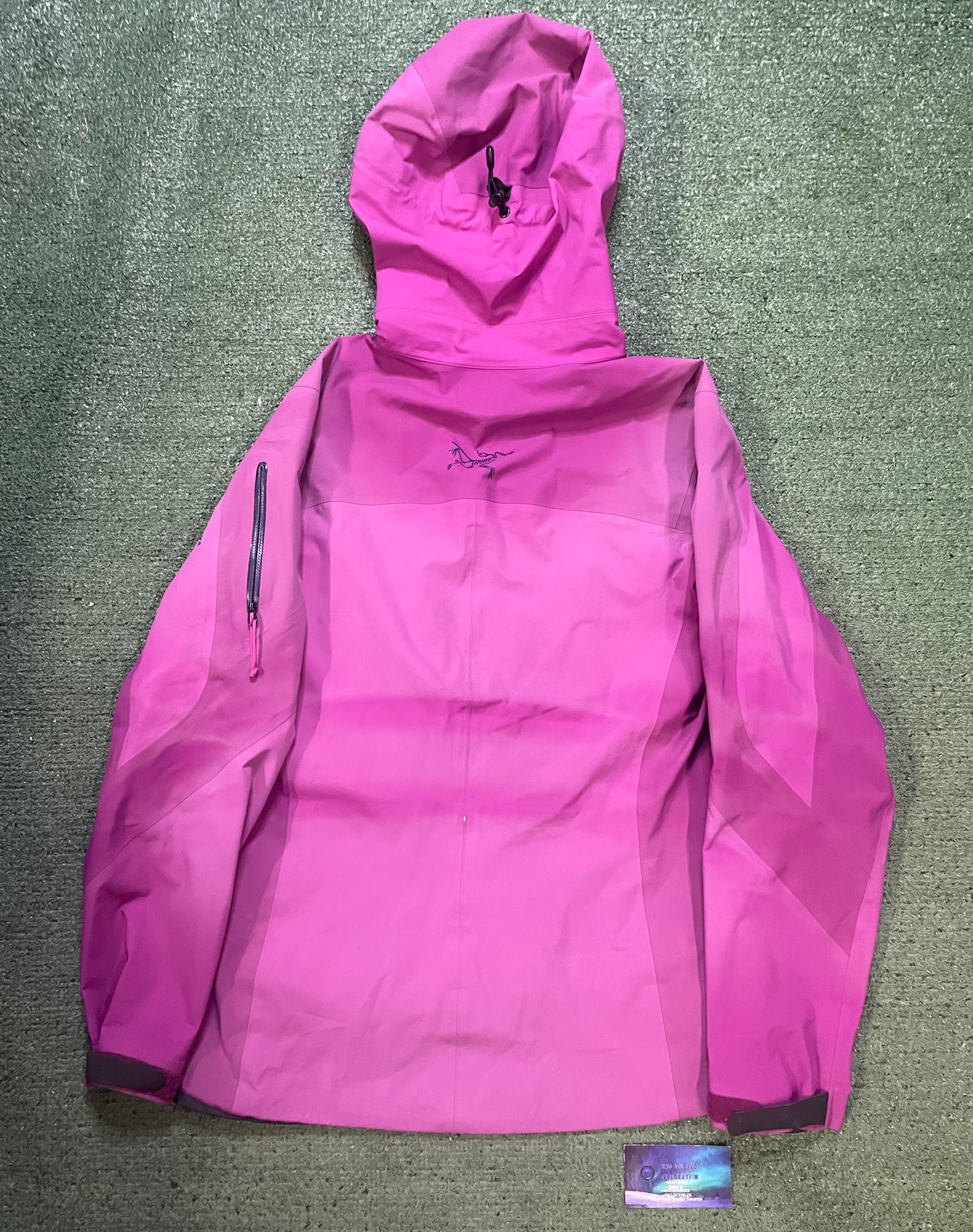 Arc’teryx sentinel magenta pink jacket