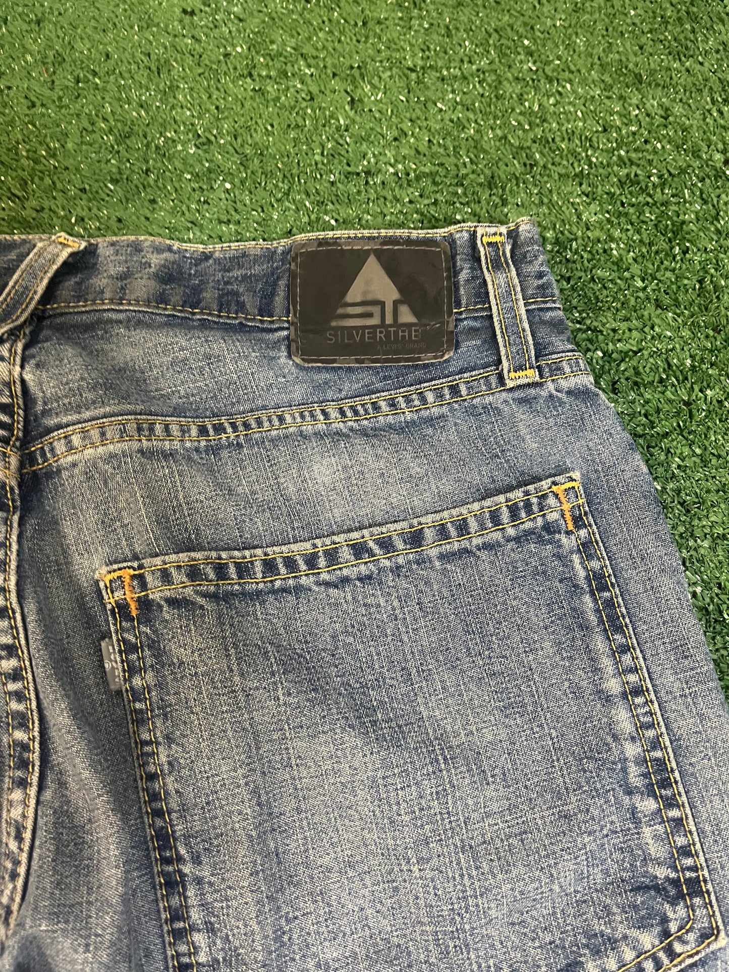 Vintage Levi Silver tab jeans