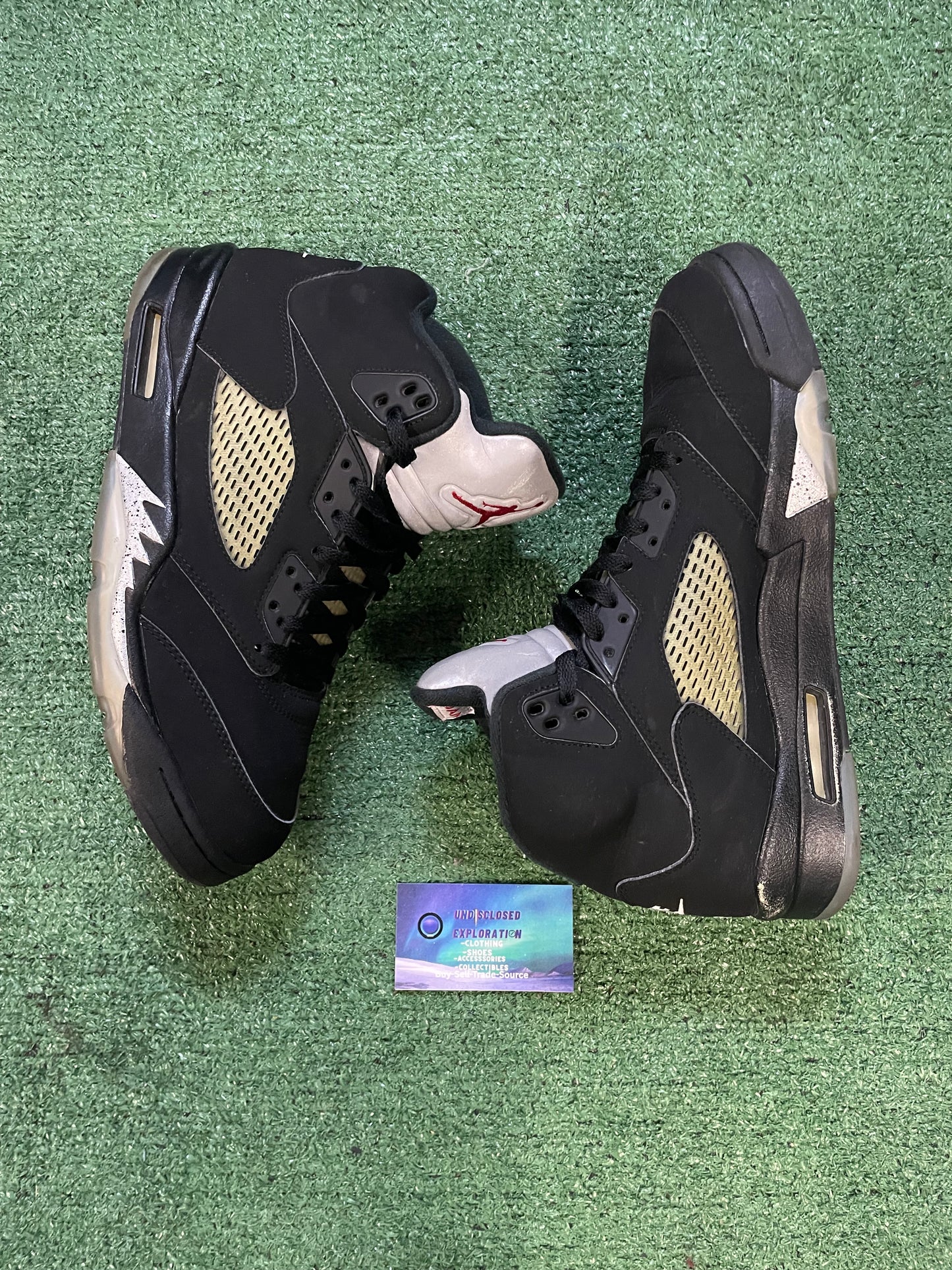 Air Jordan 5 Black Metallic 2016 size 11men/12.5women