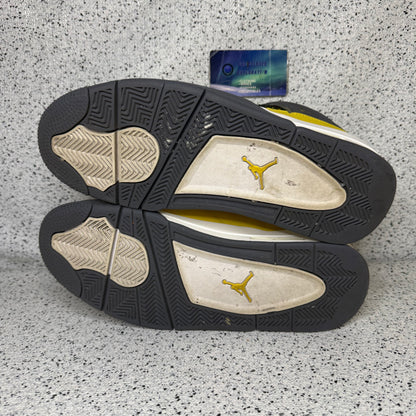 Jordan 4 Lightning 10.5 Men “Preowned”