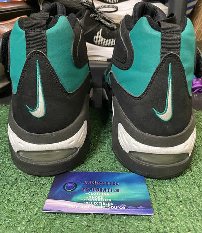 Nike air Griffey max 1 black freshwater 2011  size 10.5men/12women