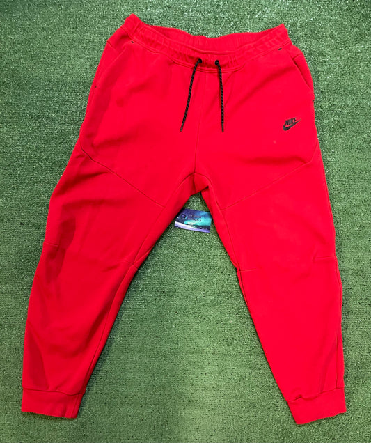 Nike Tech fleece red sweatpants