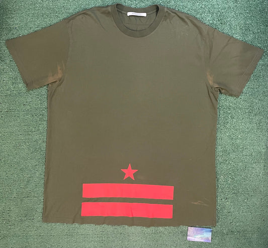 Givenchy red star tee