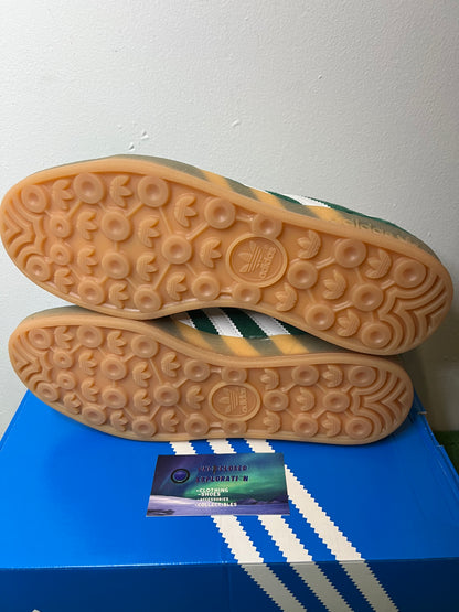 Adidas Gazelle Indoor Collegiate green Gum size 8men/9.5women