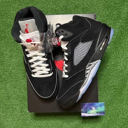 Jordan 5 Black Metallic Reimagined