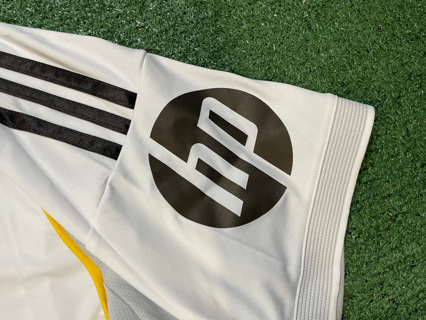 Adidas  Real Madrid 2025/2026 home Jersey