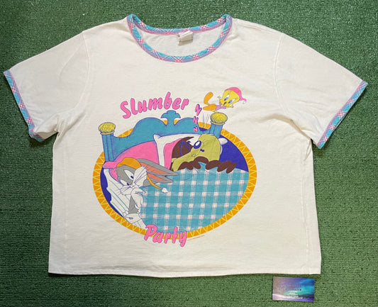 vintage 1990s Looney Tunes Slumber Party tee
