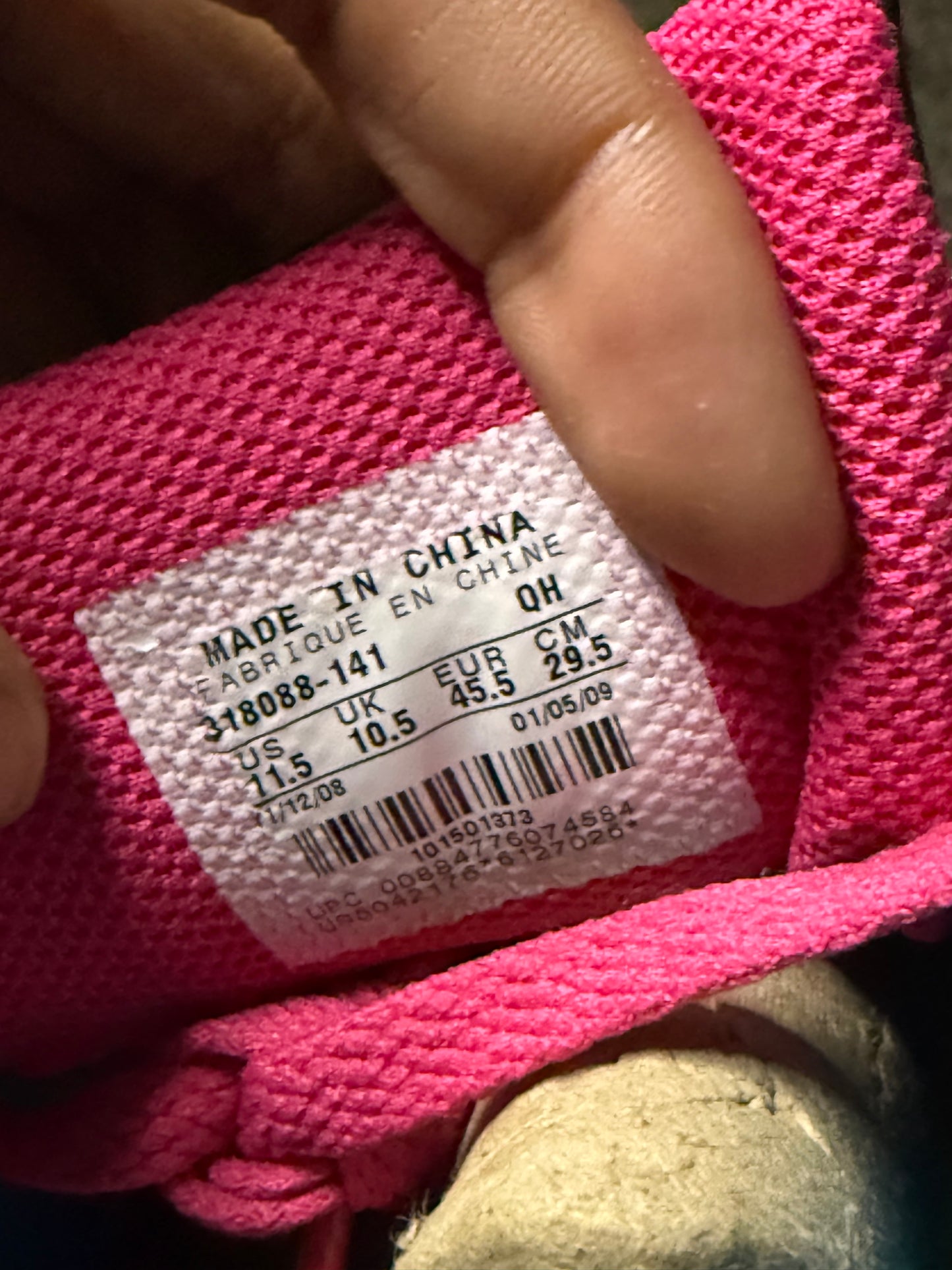Nike Air Structure Triax 91 Vivid Pink 11.5 Men/ 13 Women “Preowned”