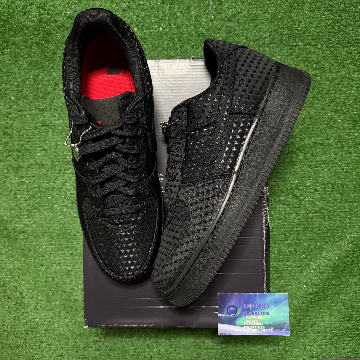 Nike Air Force 1 Valentines Day Triple Black