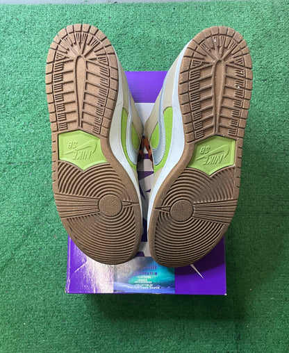 Nike SB Dunk low escargot size 10men/11.5women