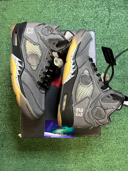 Jordan 5 X off white muslin size 8men/9.5women