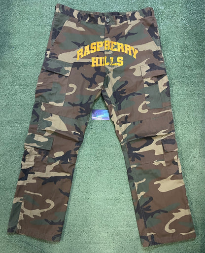 GV Raspberry Hills Camo cargo pants