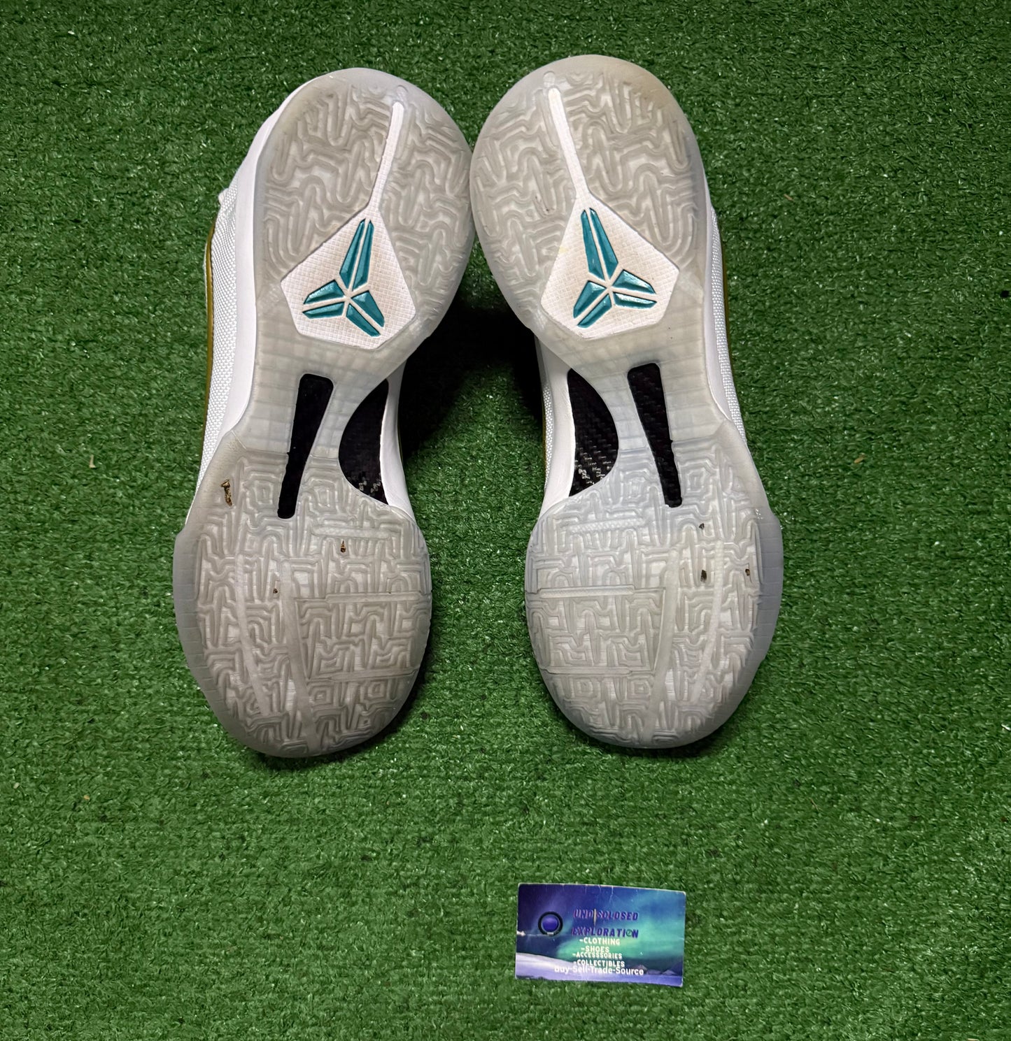Kobe 5 Undefeated What If Pack 11.5 Men/13 Women “Preowned”