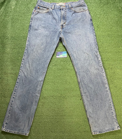 Levi 505 light wash jeans