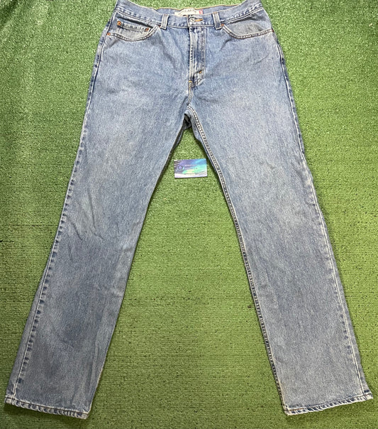 Levi 505 light wash jeans
