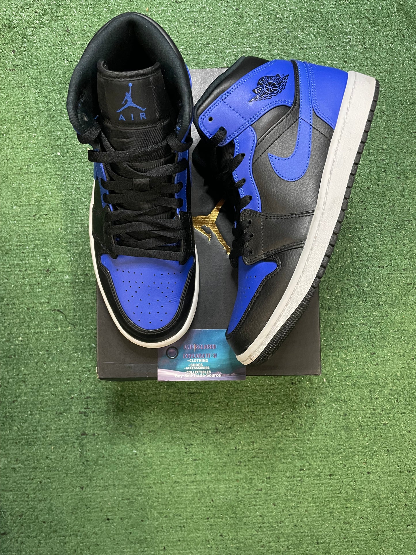 Air Jordan 1 Mid hyper royal size 8.5men/10women