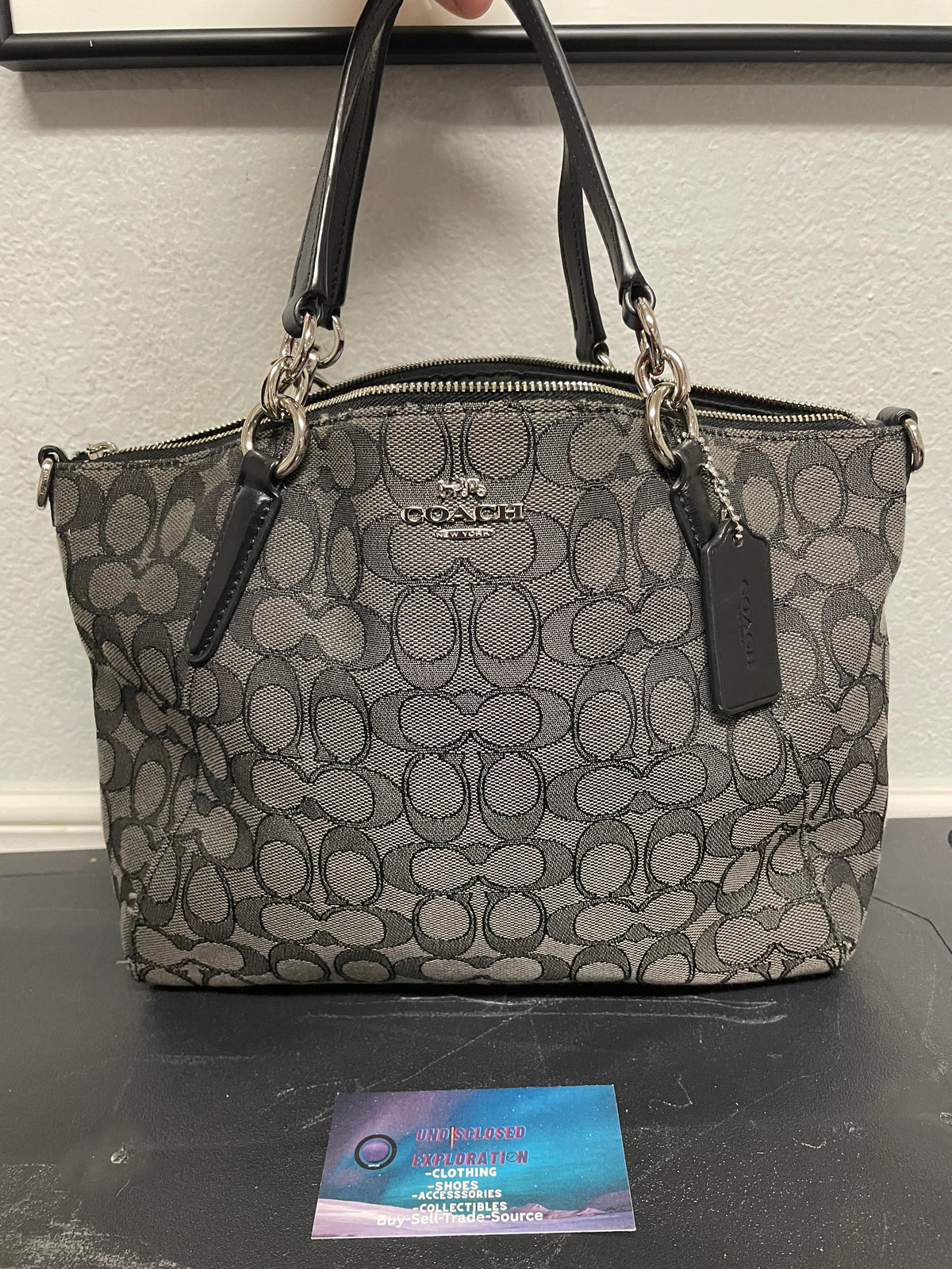 COACH Siganture Kelsey black & grey bag