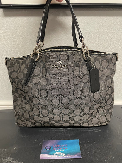 COACH Siganture Kelsey black & grey bag