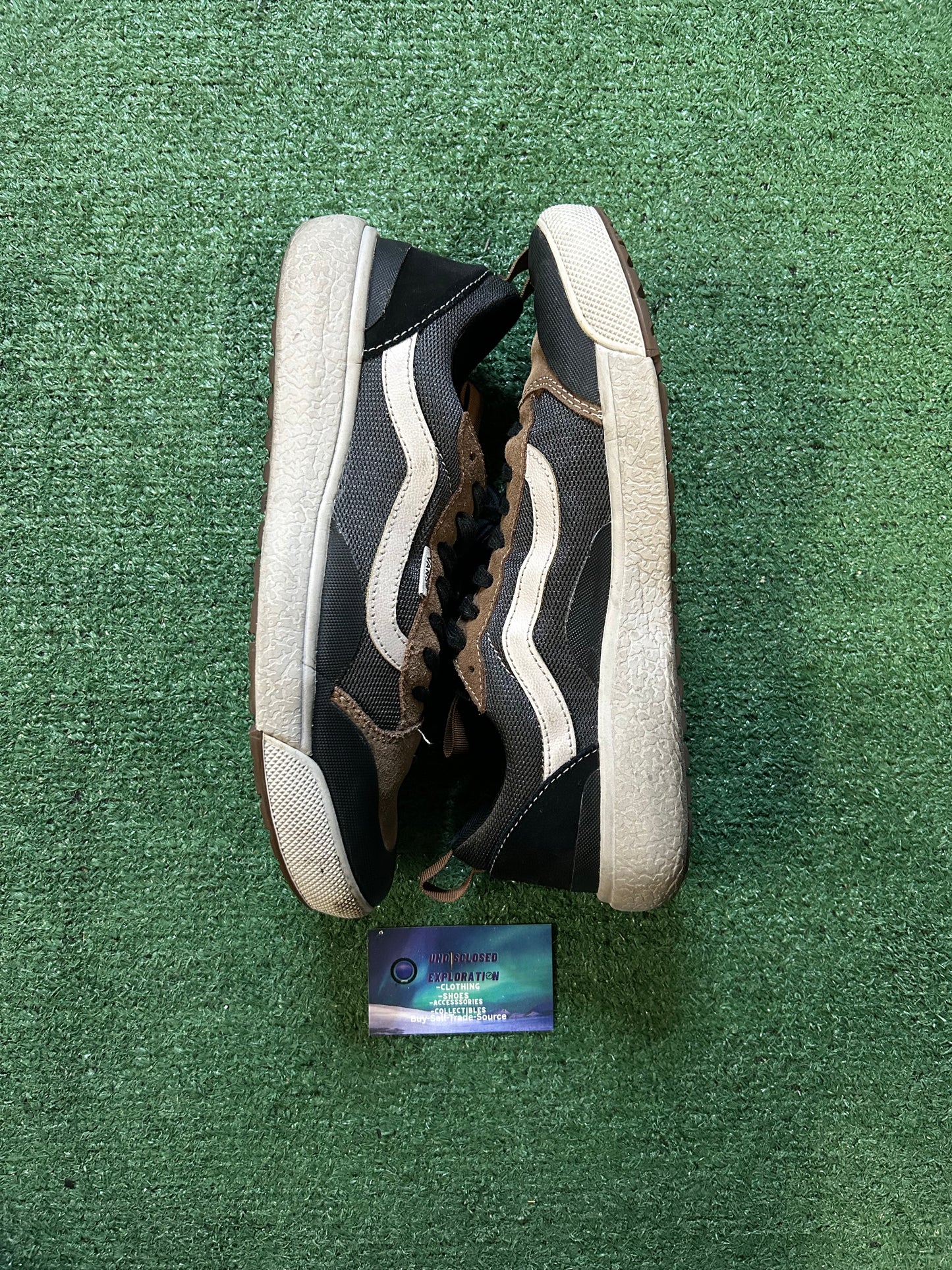 Vans ultrarange MTE exo brown and black size 10.5men/12women