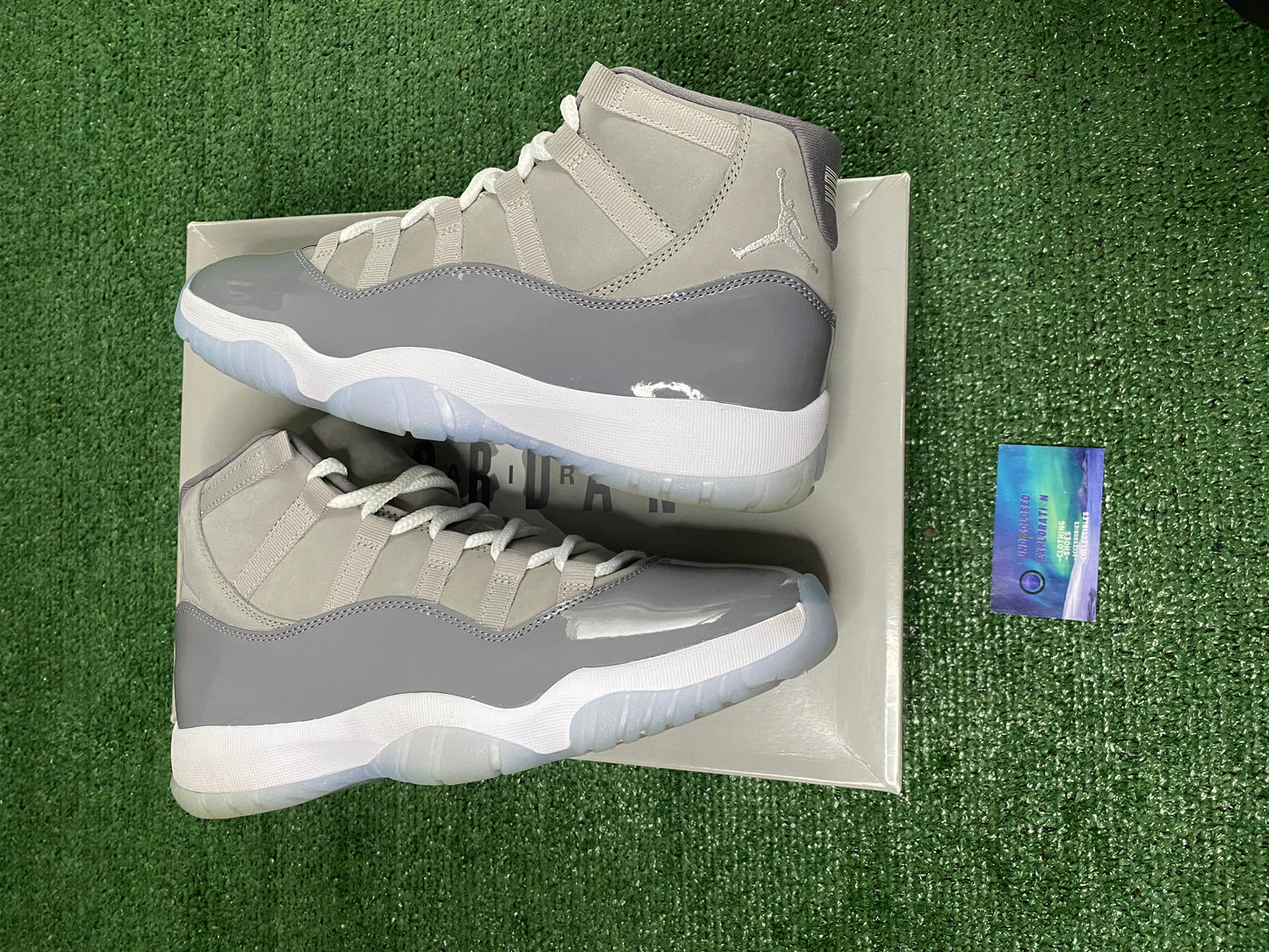 Jordan 11 cool grey size 9.5men/11women