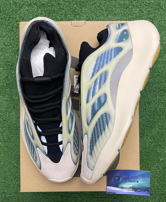 Yeezy 700 Kyanite