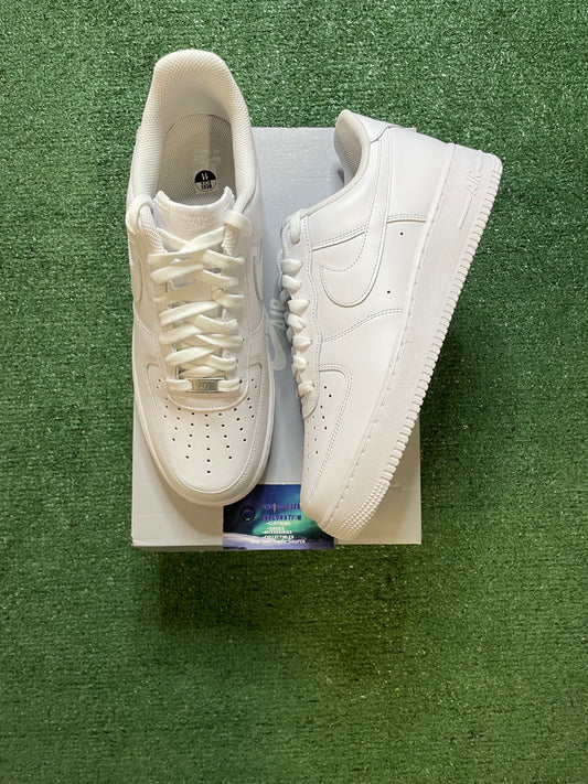 Nike Air Force 1 low triple white