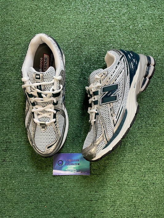 New Balance 1906R silver metallic deep ocean