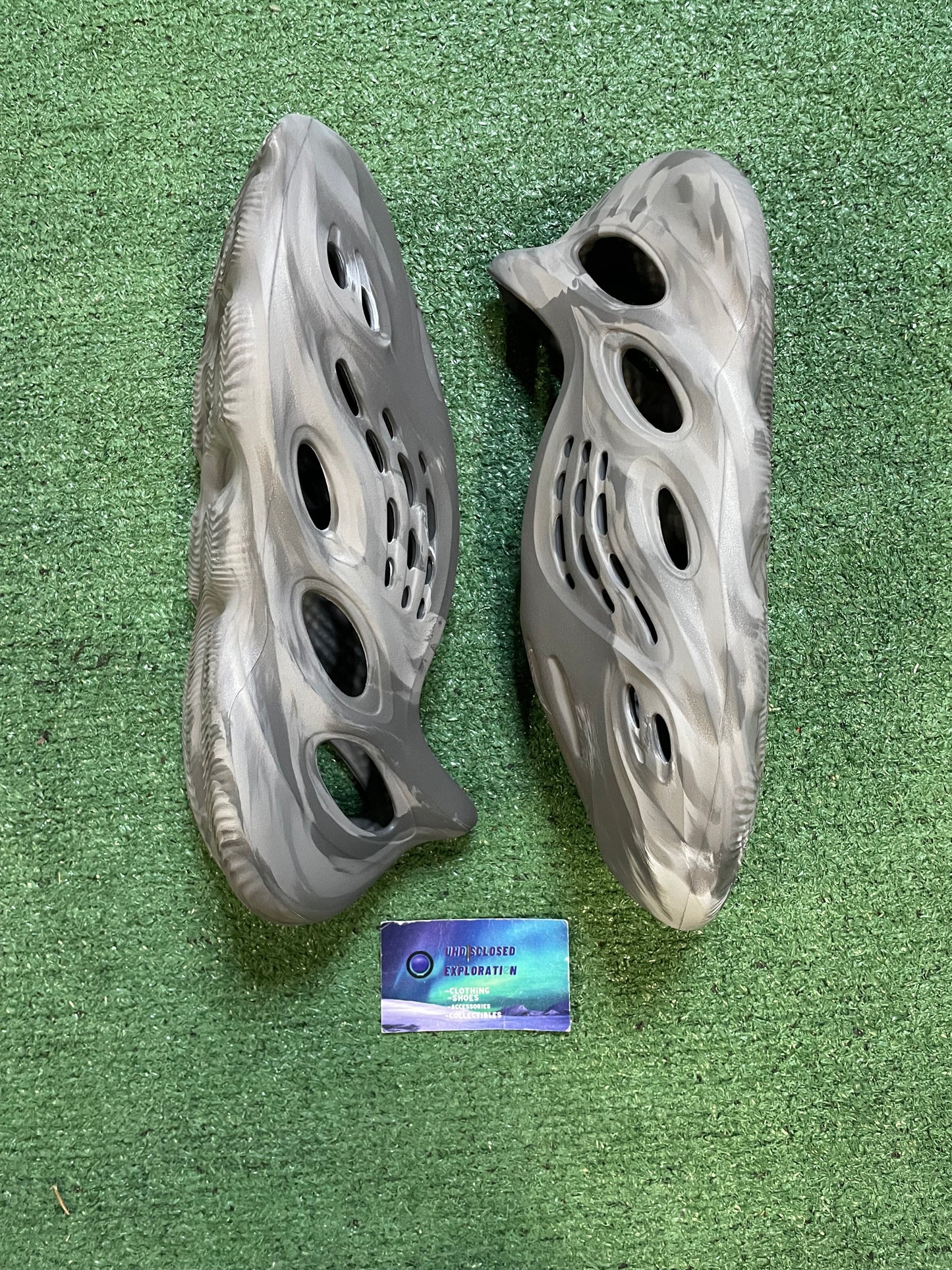 Yeezy foam runner MX Granite size 12men/13.5women