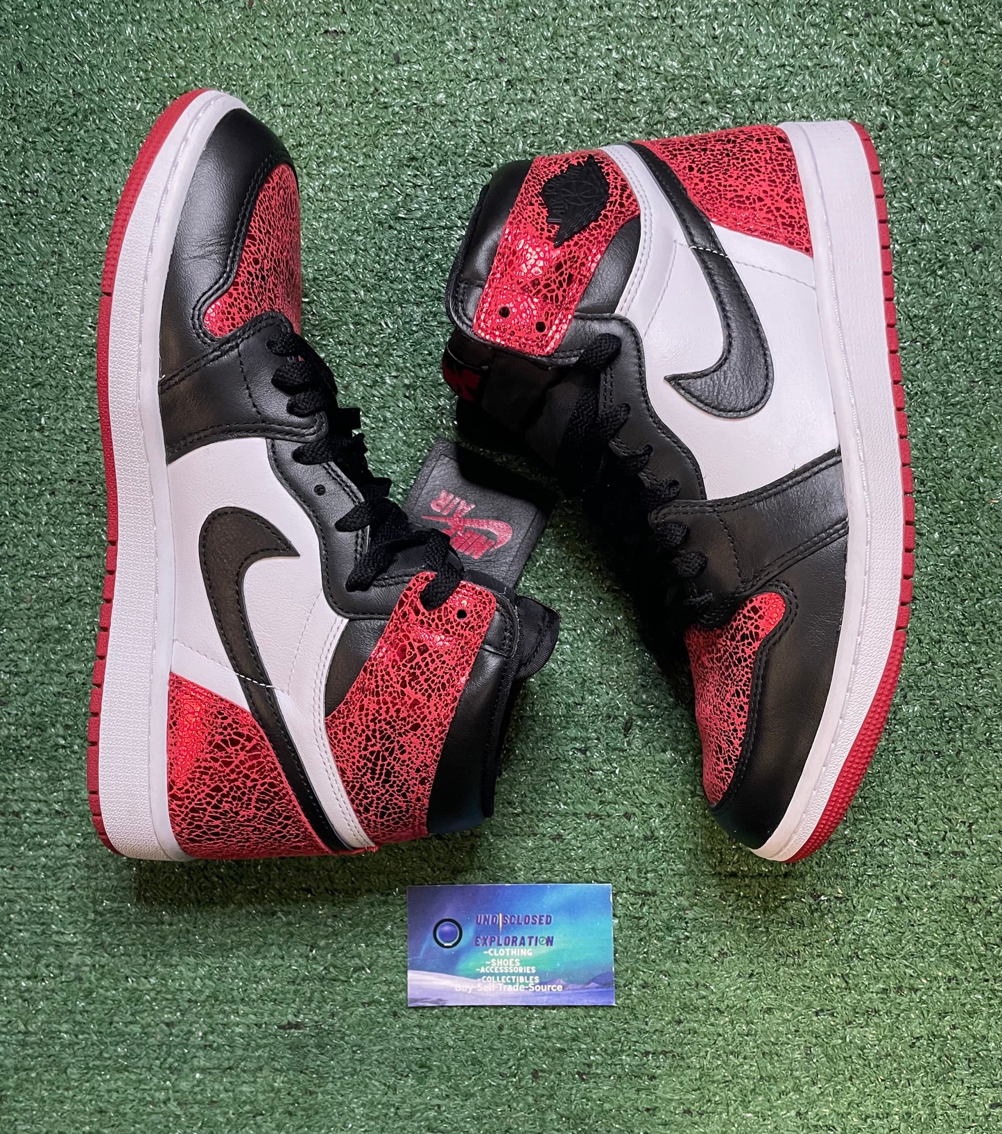 Air Jordan 1 high ruby size 9men/10.5women