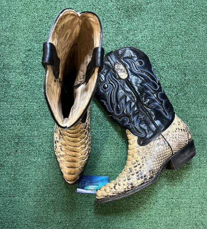 Vacquero snakeskin boots size 12men/13.5women