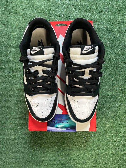 Nike Dunk Low black and white panda size 9men/10.5women