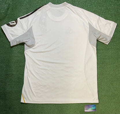 Adidas  Real Madrid 2025/2026 home Jersey