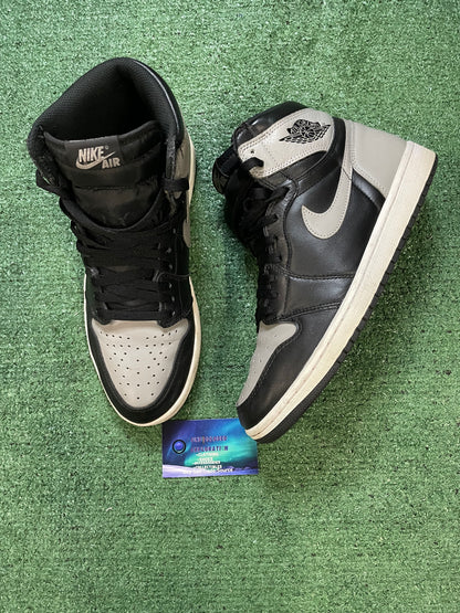Air Jordan 1 high shadow 2018 size 10men/11.5women
