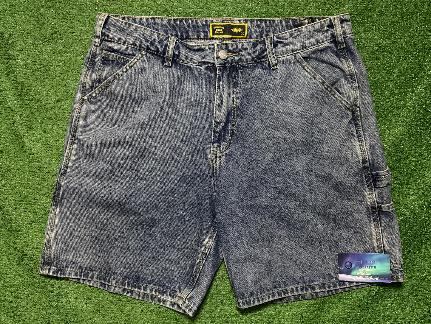 GV Raspberry Hills HMDD Jorts