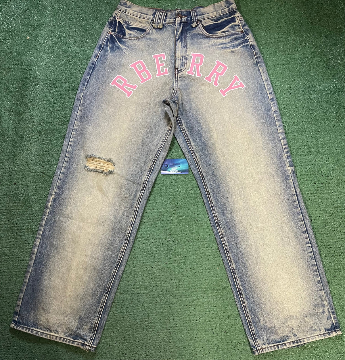 GV Gallery Raspberry hills Rberry jeans